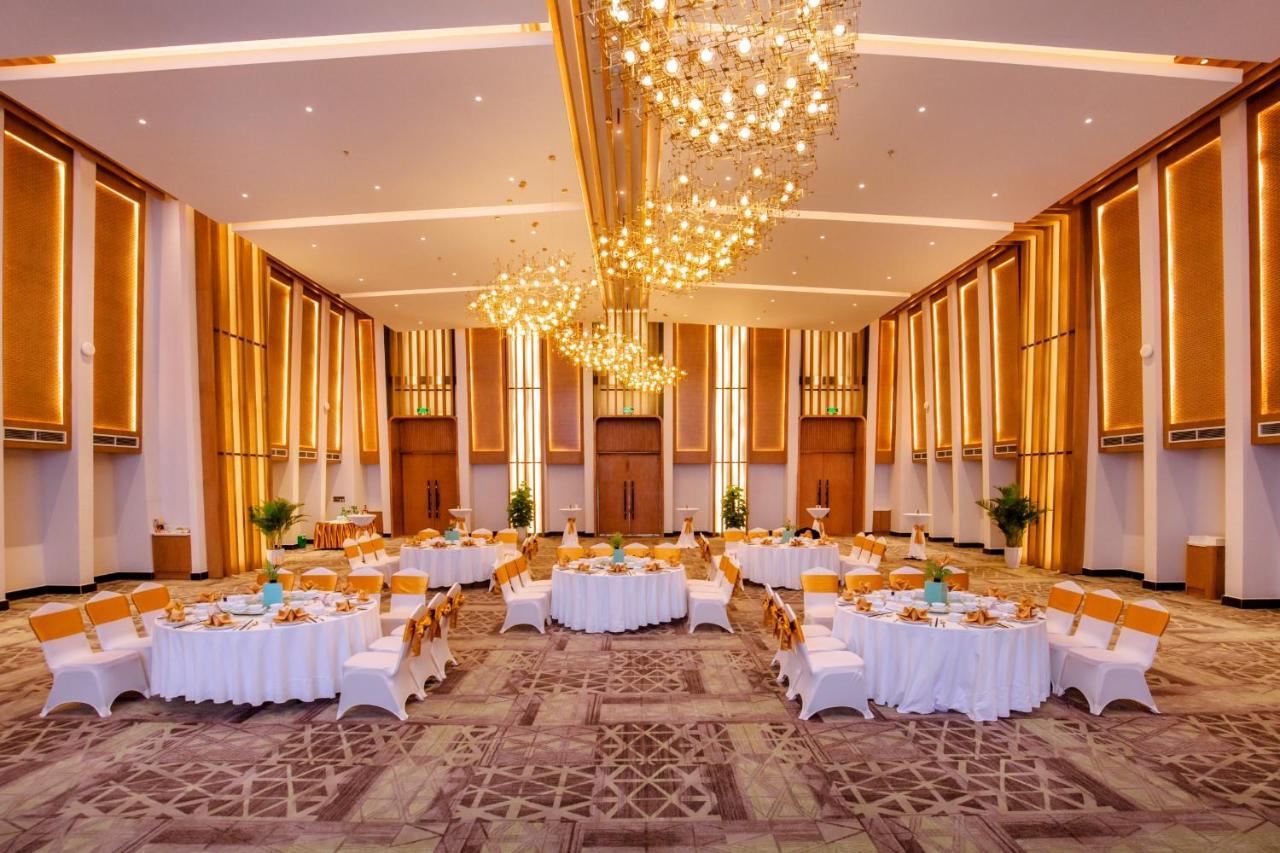 Flc City Hotel Beach Quy Nhon Esterno foto